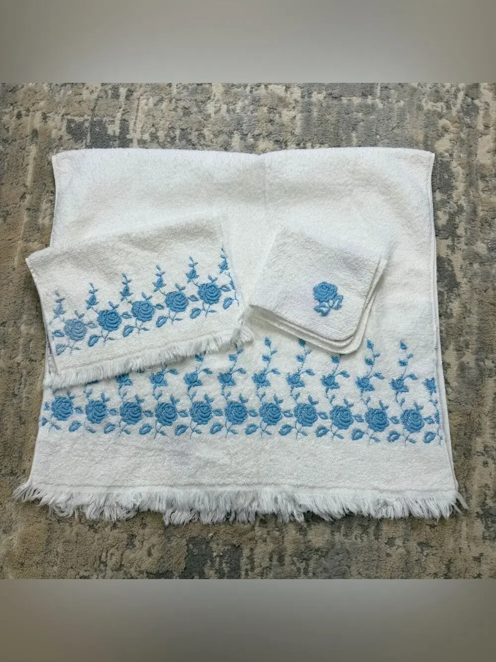 Vintage 3 piece fringe bathroom white matching towel set Dunbee 1990s